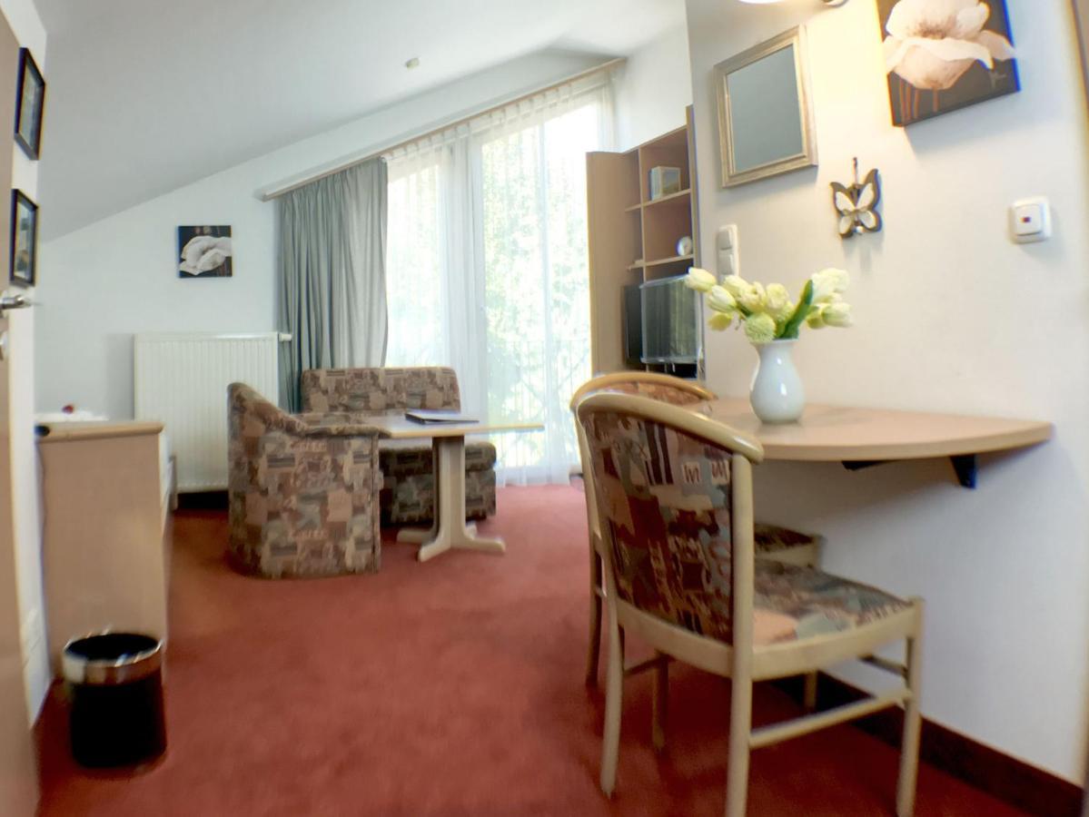 Appartement-Hotel Sibyllenbad Neualbenreuth Esterno foto